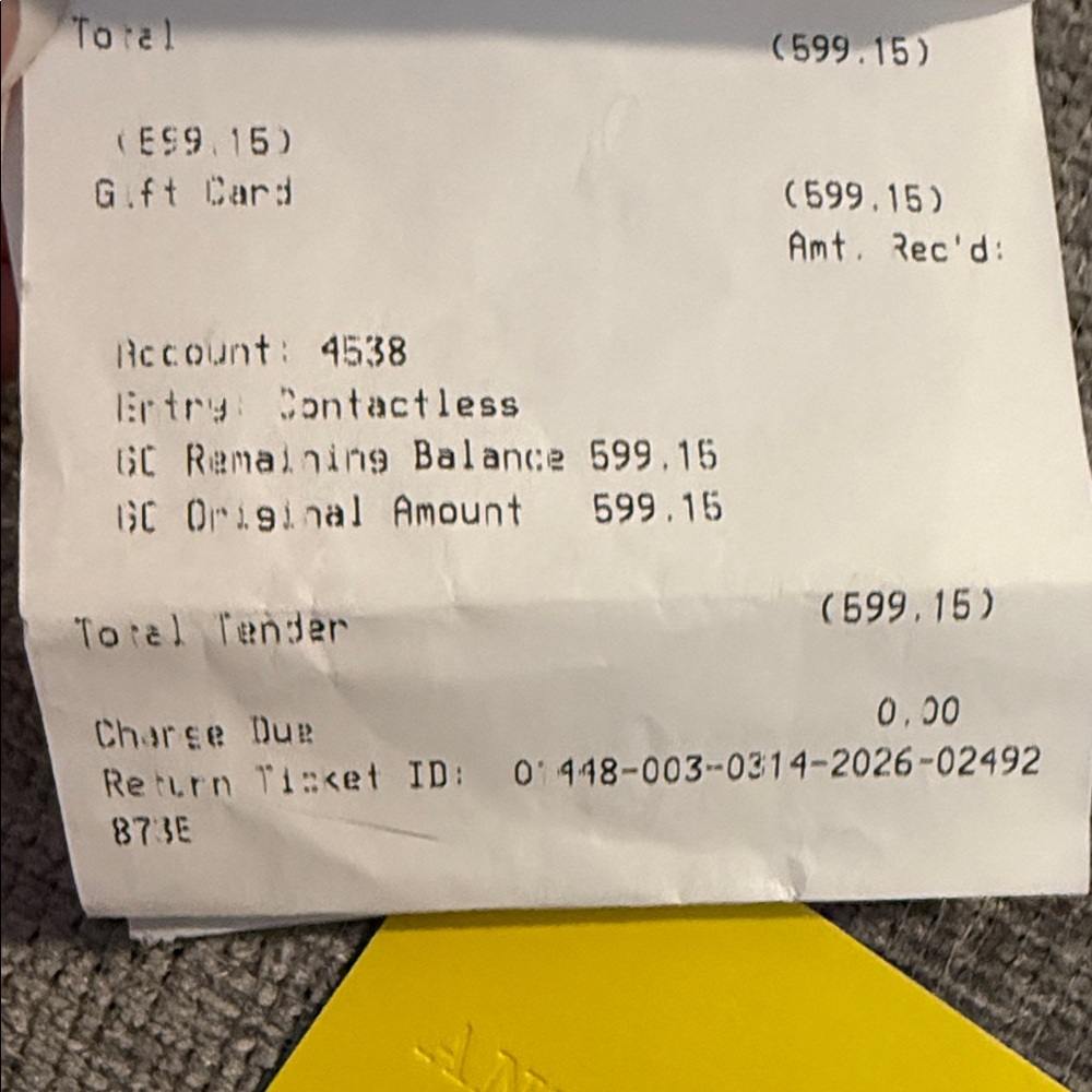 Anthropologie 600$ gift card - Picture 2 of 2